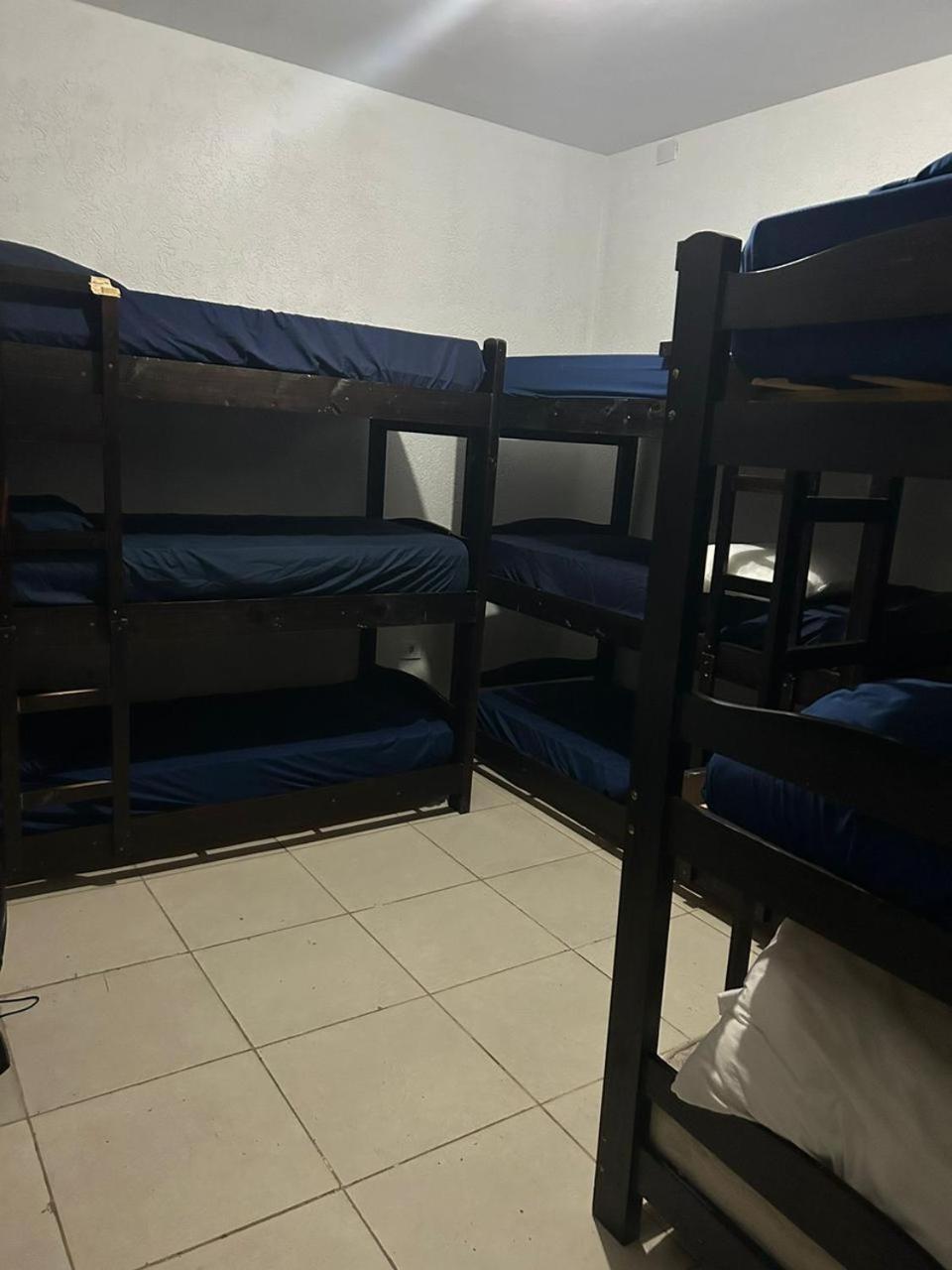 Oasis Hostel E Pousada Itanhaém Buitenkant foto